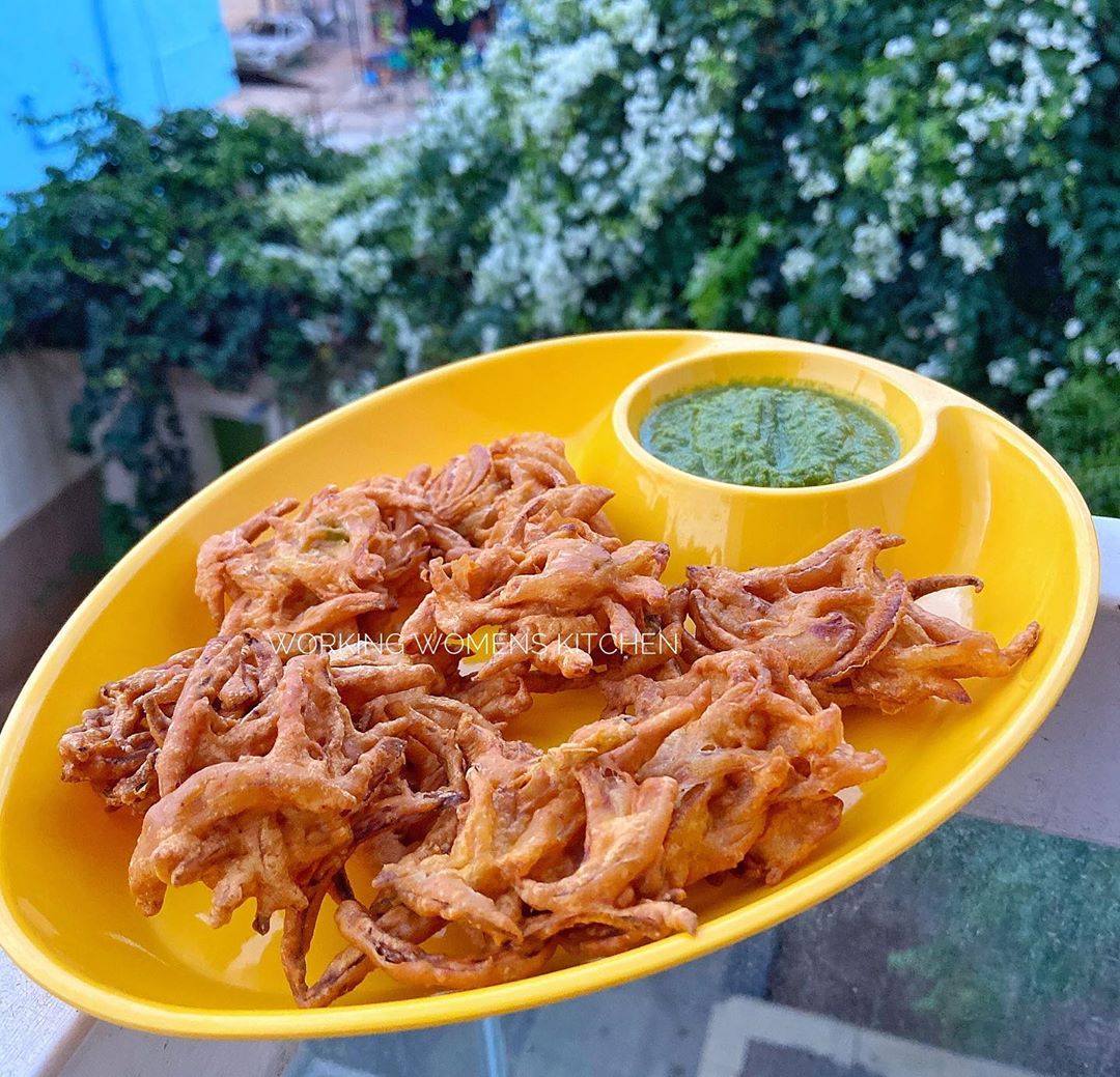 Crispy Onion Pakoda