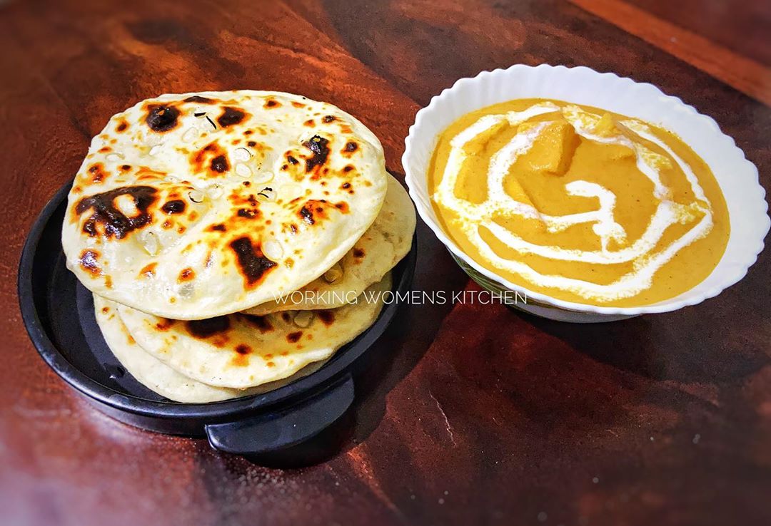 Garlic naan with Paneer Butter Masala